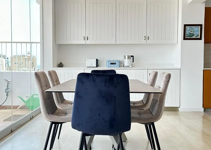 Blue Penthouse Mackenzie 公寓