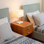 Апартаменти Blue Penthouse Mackenzie
