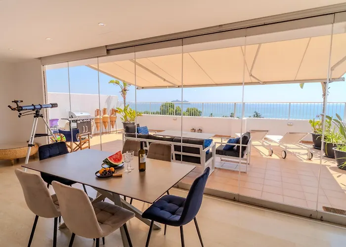 Blue Penthouse Mackenzie * Larnaca